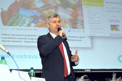 Primátor města Petr Kajnar na konferenci