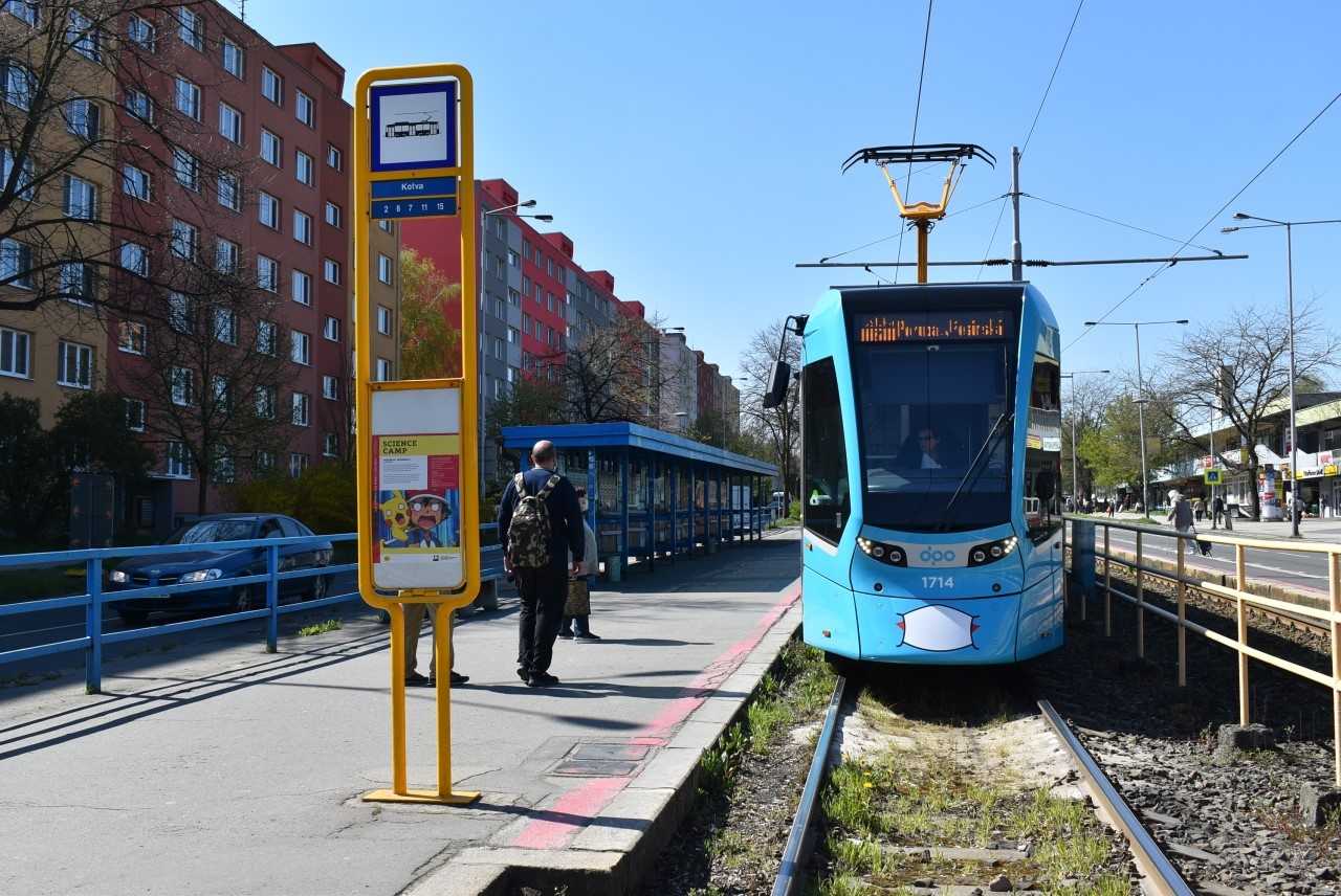 Tramvajová zastávka Kotva dostane moderní nástupiště i tiché nové kolejiště. Foto: MMO. Tramvajová zastávka Kotva dostane moderní nástupiště i tiché nové kolejiště. Foto: MMO.
