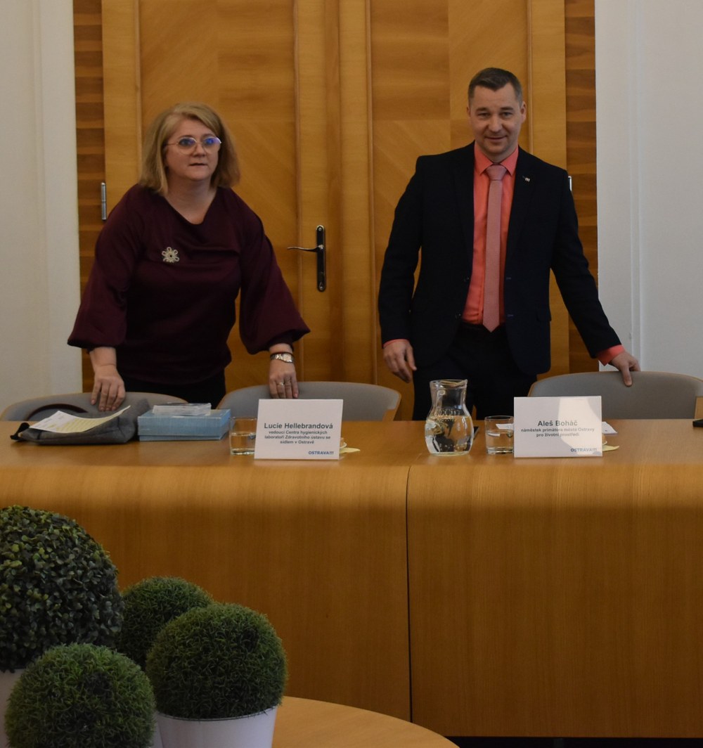 vedoucí Centra hygienických laboratoří Zdravotního ústavu se sídlem v Ostravě Lucie Hellebrandová na tiskové konferenci