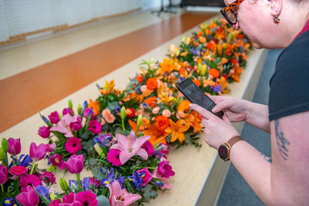 Květiny potěší klienty i zaměstnance domova