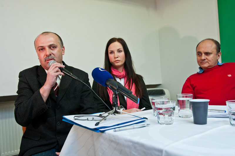 K tématu vystoupili také (zleva) R. Štěrba, V. Krčmářová a A. Triandafilu.