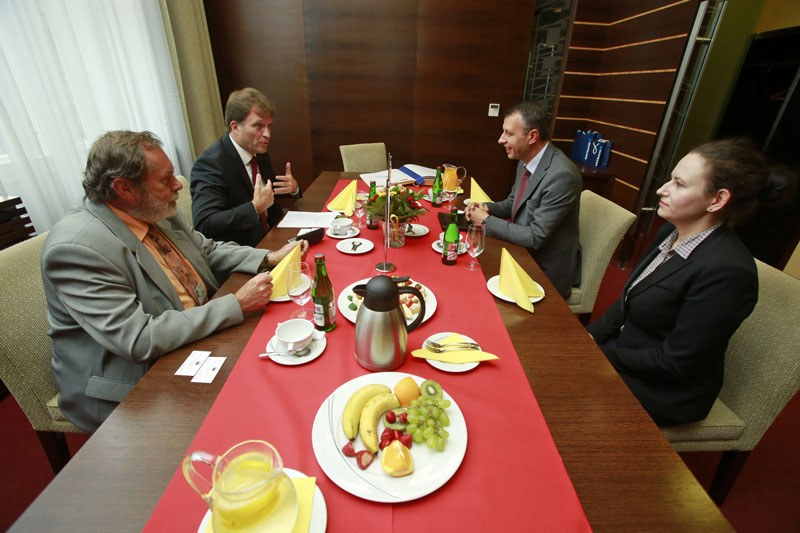 Přijetí zahraničního hosta v radnici města.