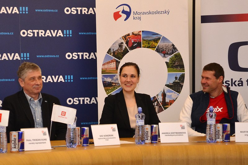 Na tiskové konferenci hovořili o závodech náměstkyně primátora Andrea Hoffmannová, hejtman Ivo Vondrák a hlavní organizátor Martin Kráčalík.  Na tiskové konferenci hovořili o závodech náměstkyně primátora Andrea Hoffmannová, hejtman Ivo Vondrák a hlavní organizátor Martin Kráčalík.