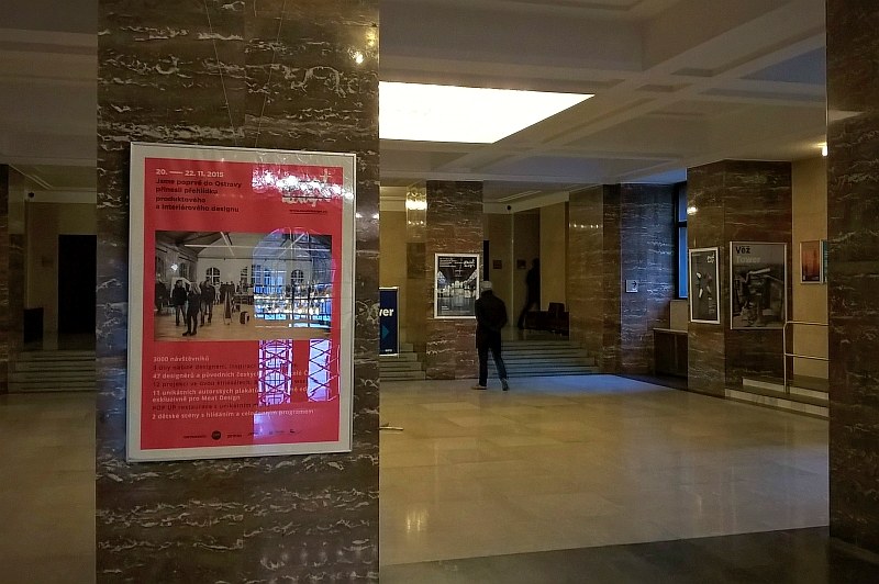 Meat design ve foyer radnice Meat design ve foyer radnice