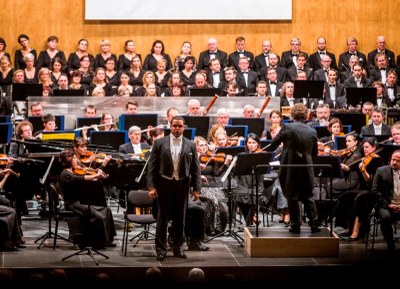 Janáčková filharmonie při Novoročním koncertu. V nové hale by měly být její koncerty ještě krásnější. Foto: Jiří Zerzoň