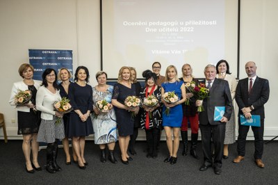 Oceněné pedagogy přivítala náměstkyně primátora Andrea Hoffmannová. Foto: Jiří Zerzoň