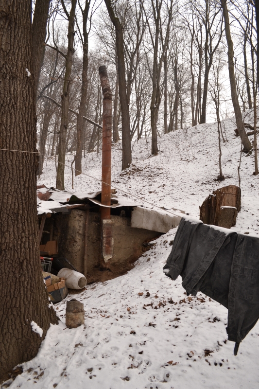 Tato chaloupka vznikla z betonových základů bývalé loděnice
