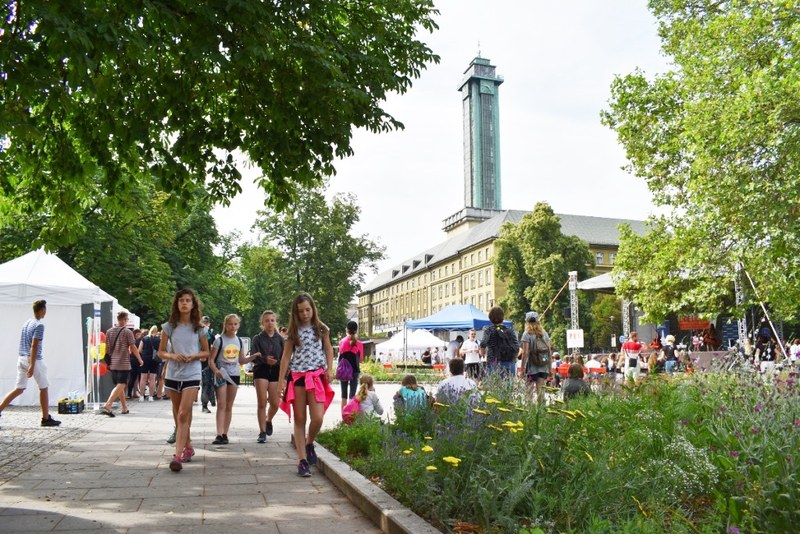 Akce se konala v Komenského sadech za Novou radnicí. 