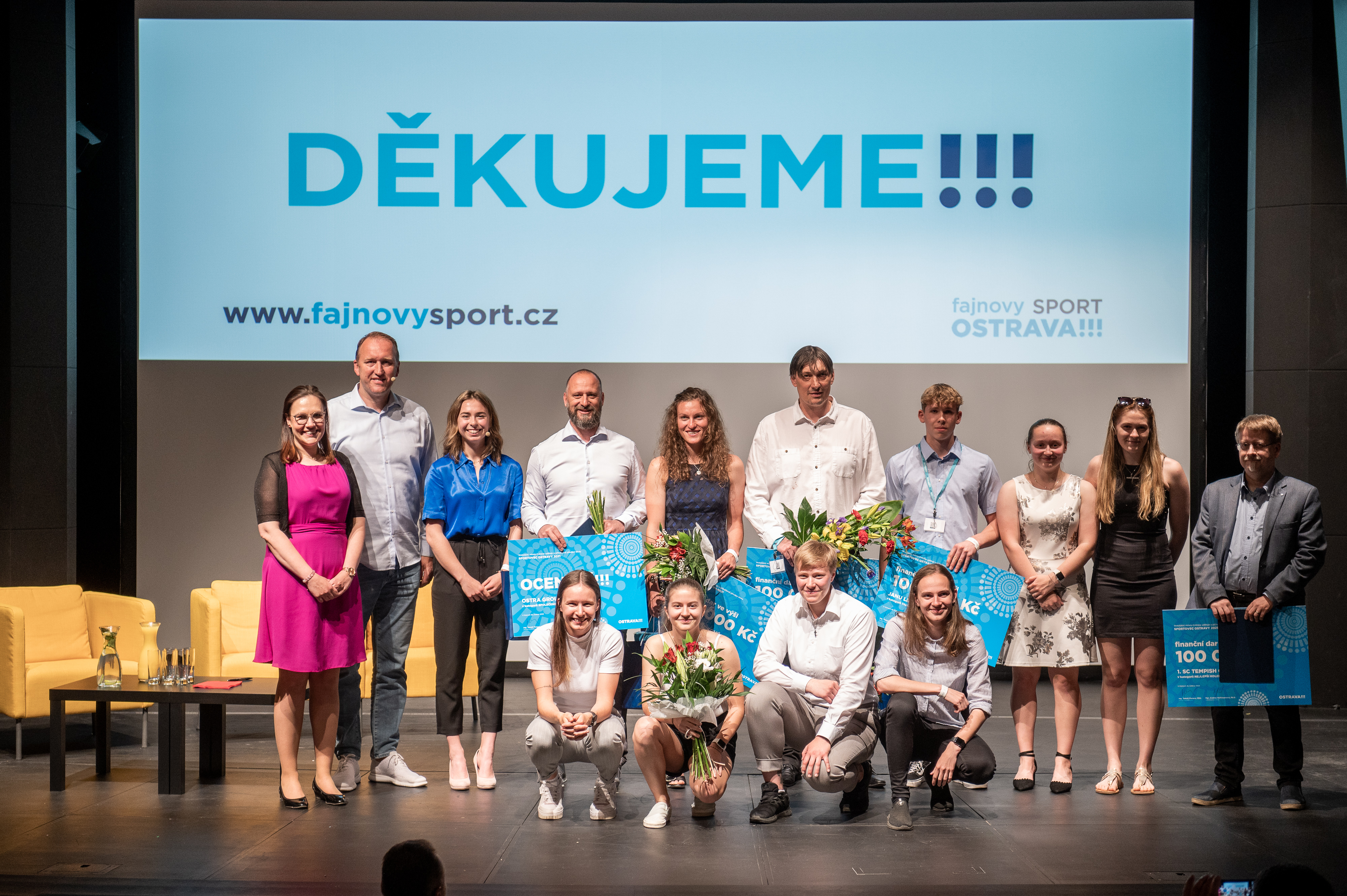Ostravští Sportovci roku 2021 s náměstkyní primátora Andreou Hoffmannovou. Foto: Martin Grobař