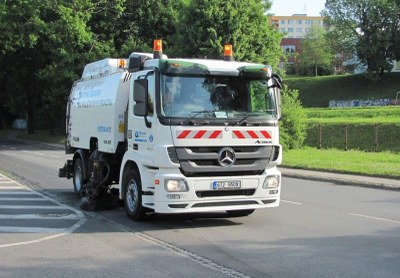 Čistící vůz Ostravských komunikací. Foto: archiv MMO