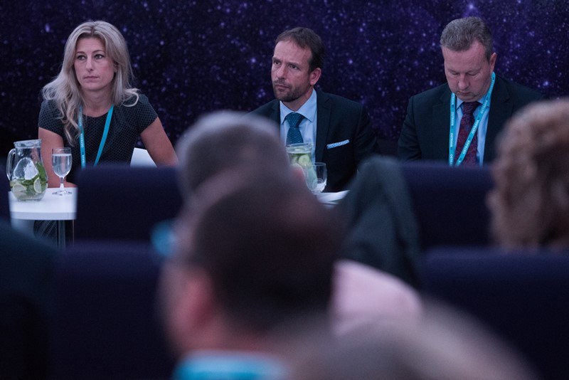 R. Brabec, T. Macura a K. Šebestová během jednání.