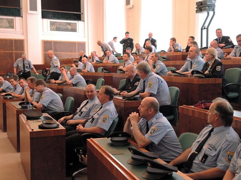 Pohled do sálu zastupitelstva.