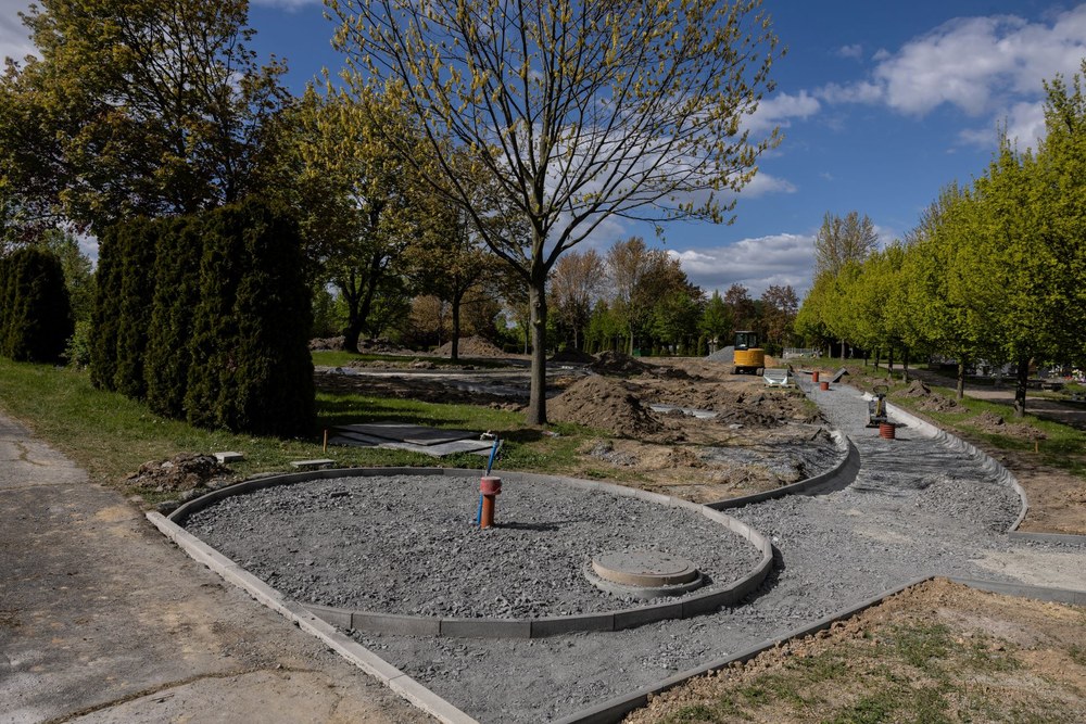 Revitalizace ústředního hřbitova je v plném proudu. Foto: Jiří Zerzoň Revitalizace ústředního hřbitova je v plném proudu. Foto: Jiří Zerzoň