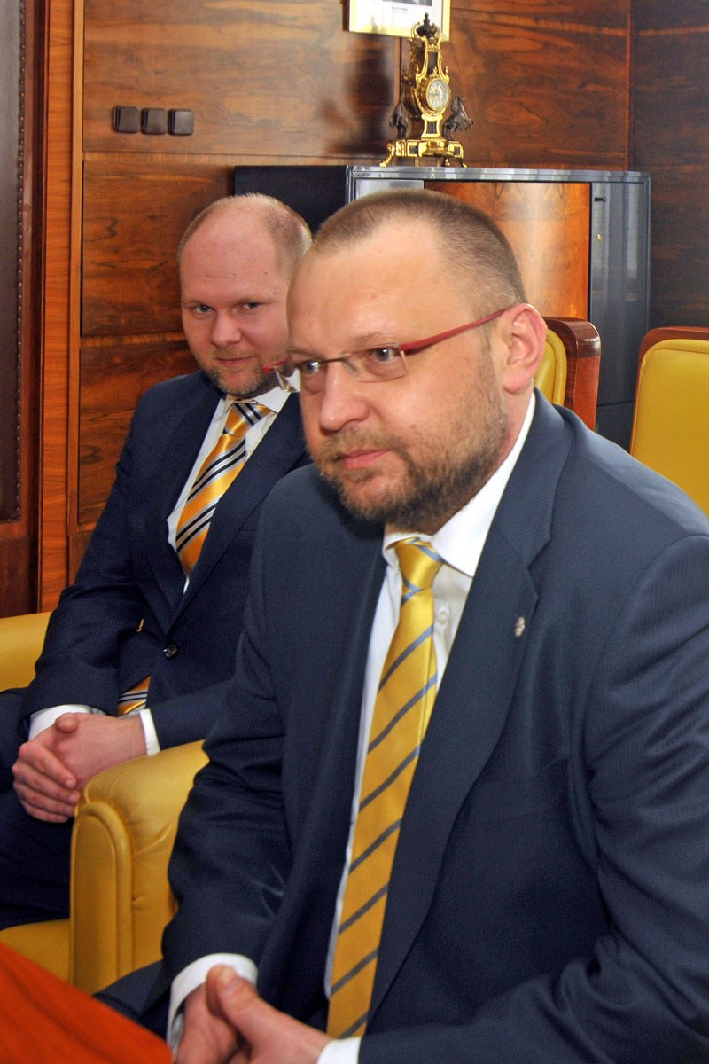 Jan Bartošek a jeho asistent Michal Pummer.