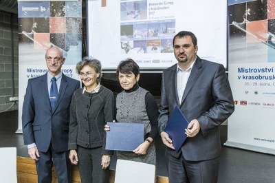 Zprava náměstek primátora Ostravy Martin Štěpánek, náměstkyně hejtmana Věra Palková, předsedkyně Českého krasobruslařského svazu Věra Tauchmanová a prezident organizačního výboru ME v Ostravě Stanislav Žídek. Foto: J. Zerzoň