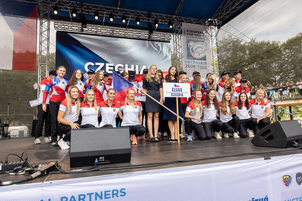 Nástup české ženské reprezentace