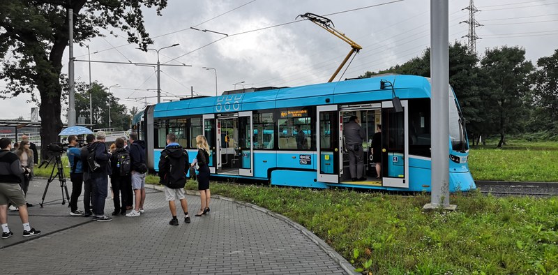 Modernizace Hlučínské ulice zvýší komfort i bezpečnost cestování MHD Modernizace Hlučínské ulice zvýší komfort i bezpečnost cestování MHD