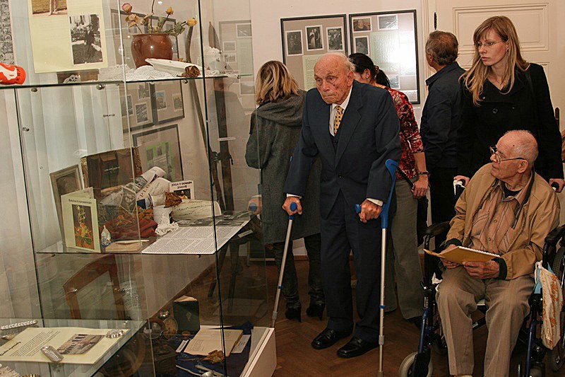 Pohled do světa seniorů, který pomalu mizí v čase.