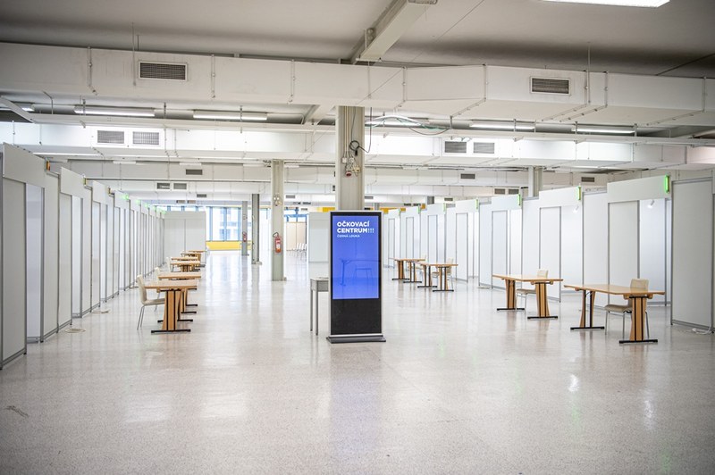 Interiér nového očkovacího centra.