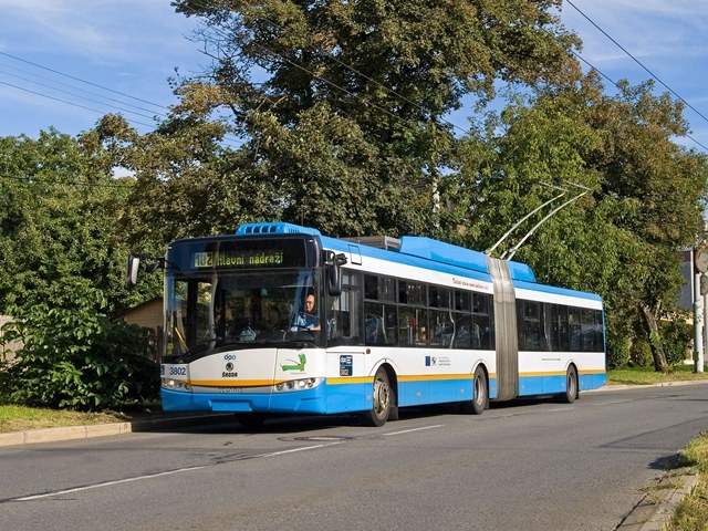Na hlavním nádraží začala výluka trolejbusů Na hlavním nádraží začala výluka trolejbusů