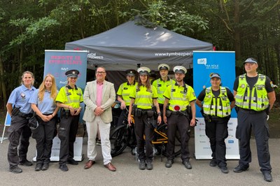 Preventivní akci strážníků podpořil rovněž ostravský primátor Jan Dohnal (čtvrtý zleva). Foto: MPO