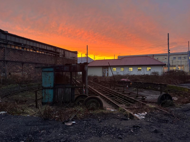 Náročný transport kulturní památky v srdci města