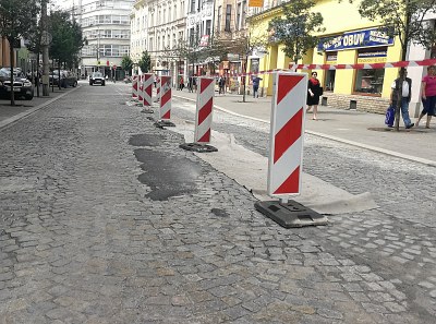 Části ulice 28. října se vrátí původní tvář bez asfaltových záplat. Snímek Petr Havránek