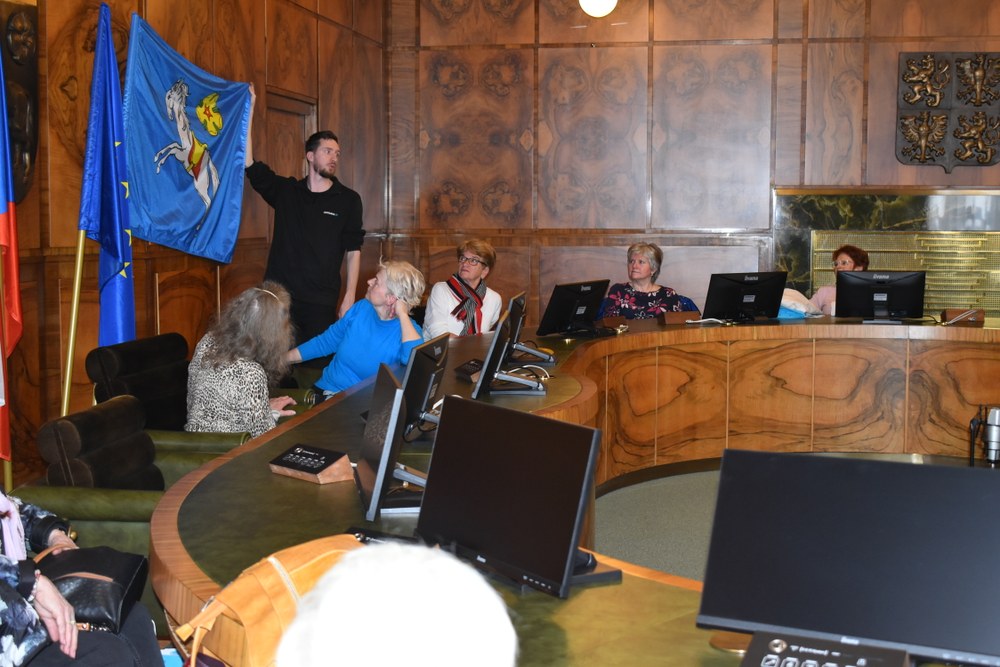 Zasvěcený výklad v podání pracovníka informačního servisu