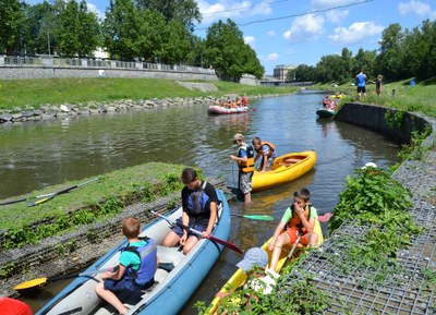 V loděnici se na 1. máje můžete projet po řece. Ilustrační foto: René Stejskal