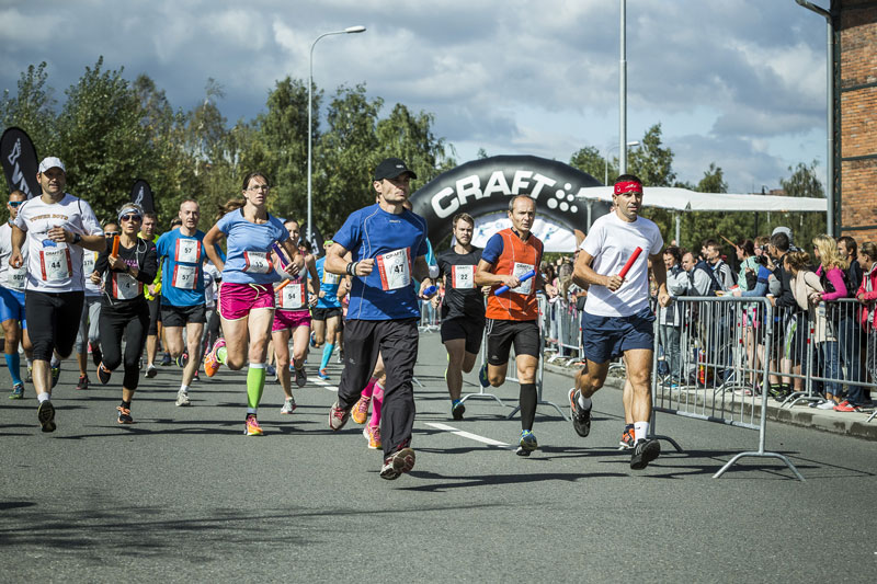 Široké pole vytrvalců vyráží na trať Ostravského maratonu. Foto: J. Zerzoň