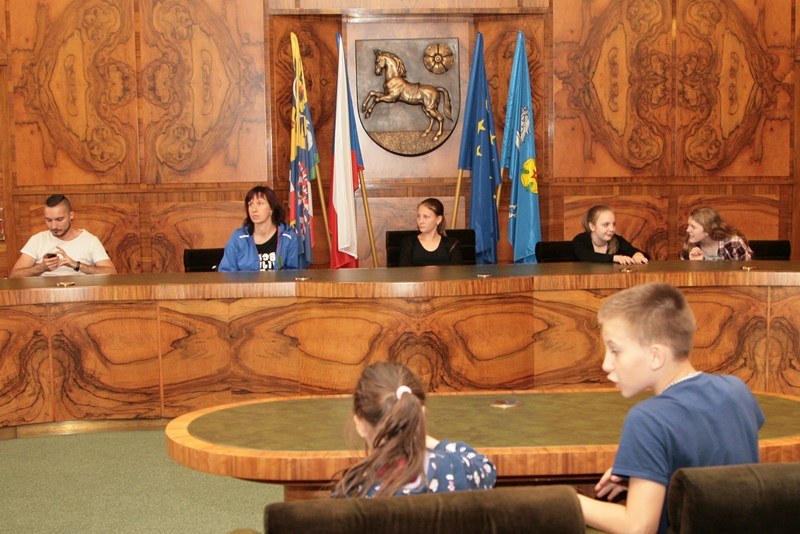 Pohled do síně rady města, jedné z nejhezčích místností radnice. 