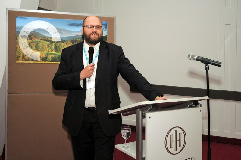 L. Dvořák z ministerstva živ. postředí.