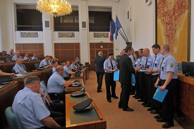 Ceremoniál předání ocenění strážníkům MPO v Nové radnici.  Snímky: J. Urban