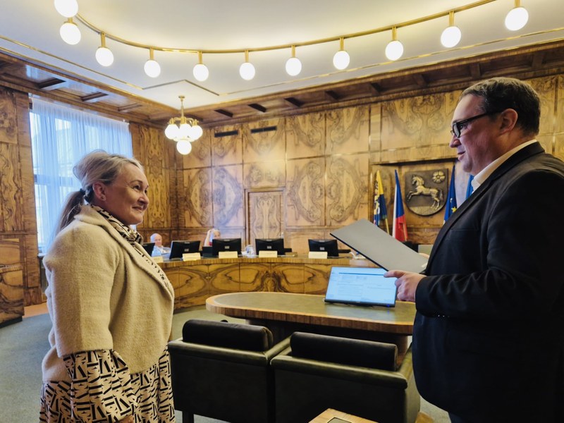 Nová ředitelka Gabriela Rumíšková s ostravským primátorem Janem Dohnalem. Foto: MMO