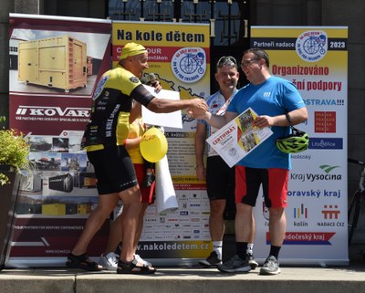 Zahájení cyklojízdy před Novou radnicí. Foto: MMO