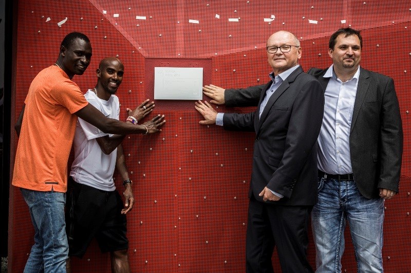 Městský stadion má pamětní desku Městský stadion má pamětní desku