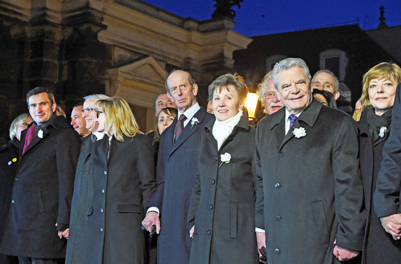 Hostem byl i prezident SRN J. Gauck (2. zprava).