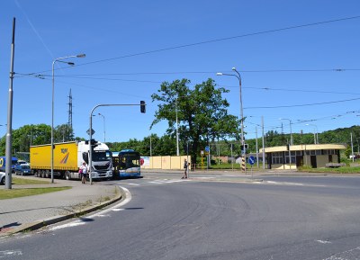 Tramvajová točna u křížení ulic Hlučínské a Slovenské, u níž by mělo vyrůst odstavné parkoviště pro auta přijíždějící z oblasti Hlučínska a Opavska. Foto: H. Oborilová