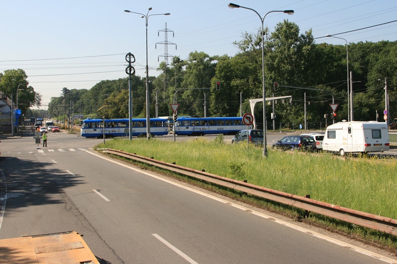 Pohled na křižovatku ulic Mariánskohorské a 28. října.