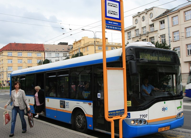 Oslavy 30. dubna a dopravní omezení Oslavy 30. dubna a dopravní omezení