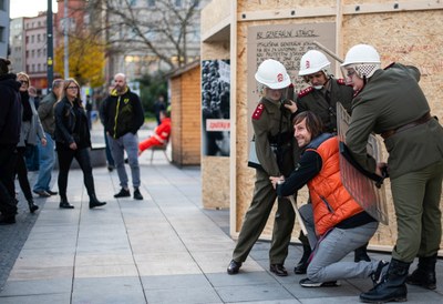 Tentokráte to nebylo doopravdy, ale přes úsměvy bylo cítit při vzpomínce mrazení. Foto: SametOVA!!!