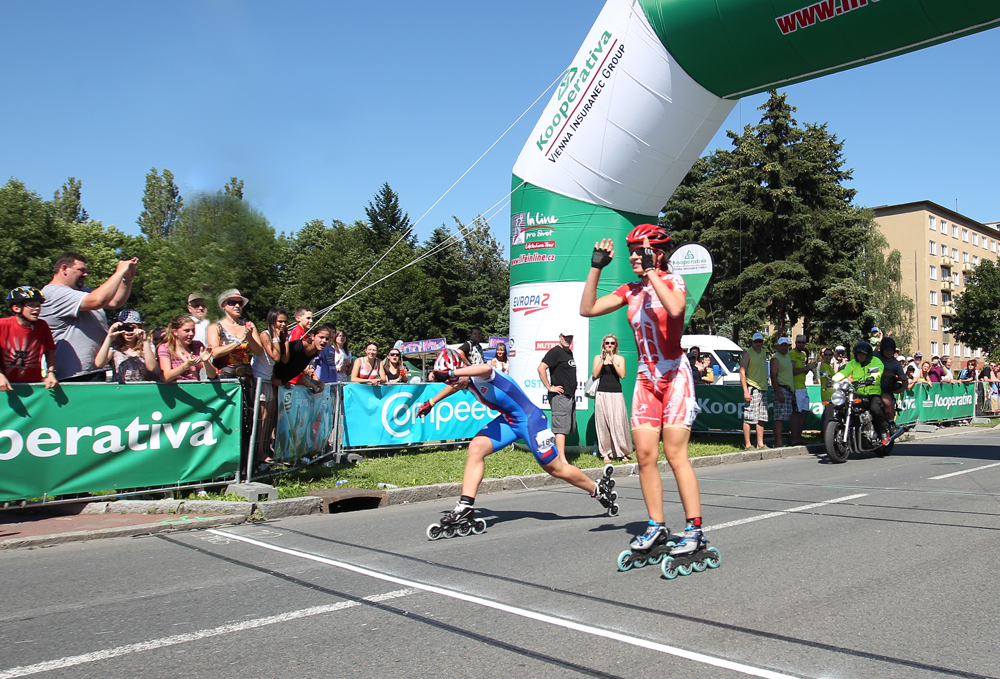 Prvenství v závodě žen patřilo německé bruslařce