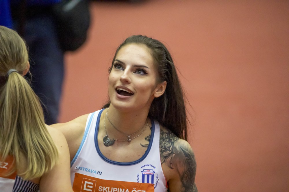 Karolína Maňasová, poté co na šedesátce vytvořila nový rekord šampionátu