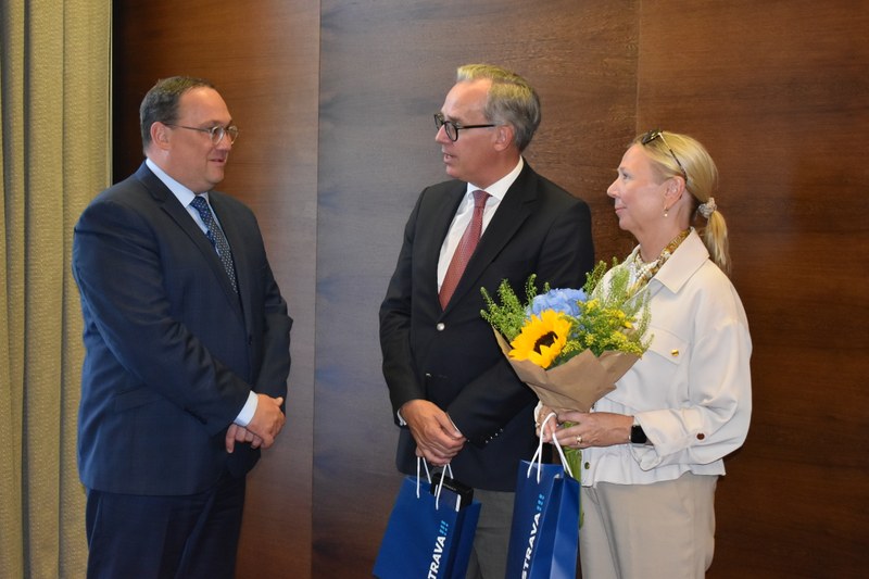 Håkan a Catharina Jevrellovi v rozhovoru s primátorem Janem Dohnalem. Foto: MMO