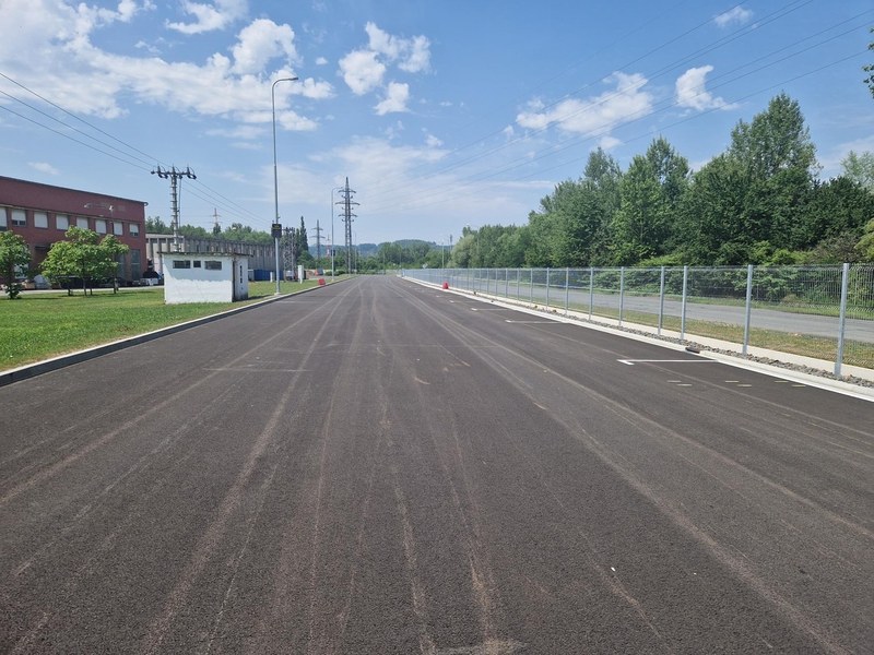 Ostrava jako první v Česku otevírá motoplochu pro zkoušení motorkářů Ostrava jako první v Česku otevírá motoplochu pro zkoušení motorkářů