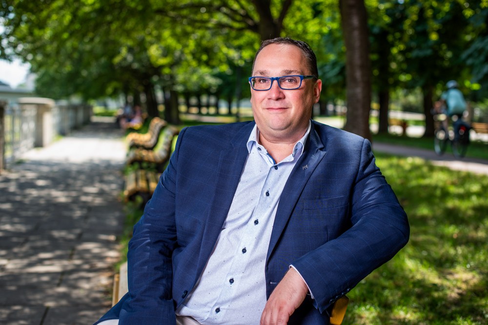 Ostravský primátor Jan Dohnal v Komenského sadech. Foto: Jiří Zerzoň