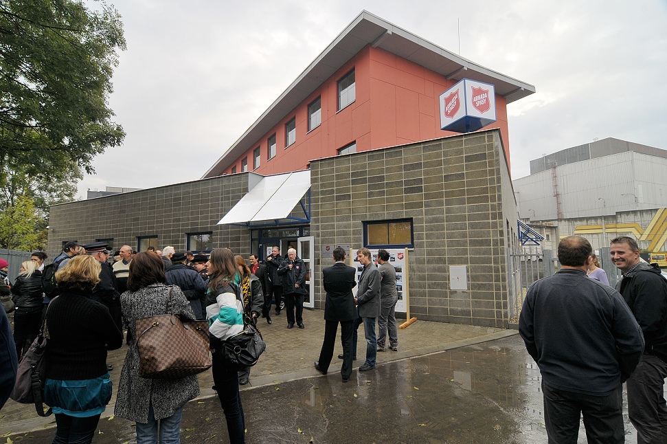 FOTO: Slavnostní předání klíčů k azylovému domu
