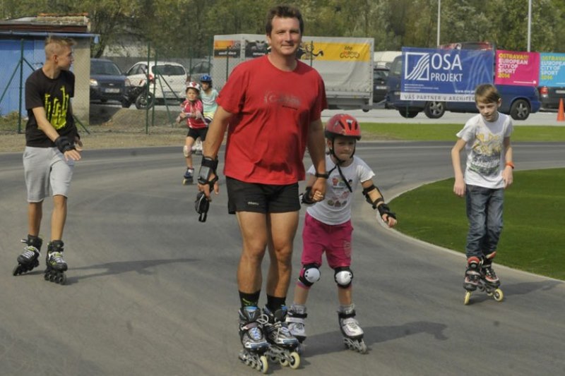 Bruslení baví v každém věku.