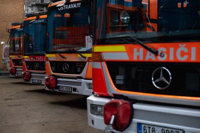 Hasičské vozy z Ostravy budou sloužit v tuzemských regionech, Evropě i Asii. Foto: Jiří Zerzoň