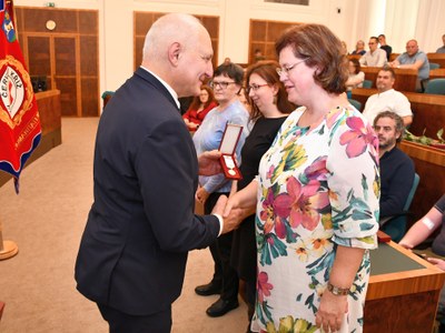 Ocenění dárcům krve předal náměstek primátora Zbyněk Pražák. Foto MMO.